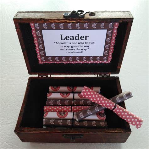 Need A Memorable Gift For Your Leadership Team We Can Create Scroll