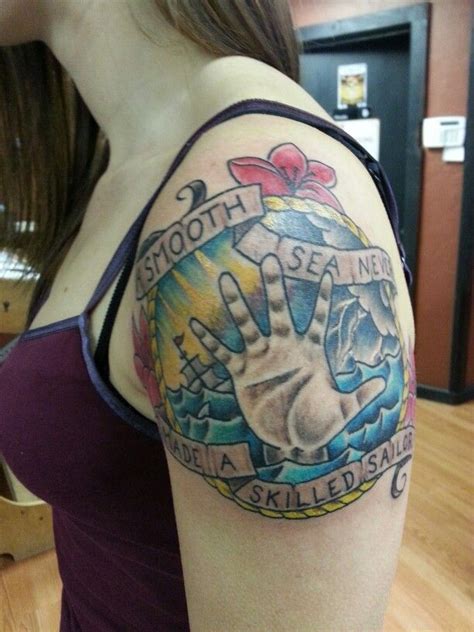 An anchor became the symbol of a merchant seaman or a sailor that had made an atlantic crossing. Pin on Tattoos