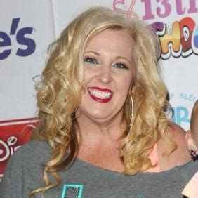 That can be said to be a lot of income for a child of her age, but we expect it to get even higher in the coming years as she continues doing better in her career. Jessalynn Siwa Net Worth 2020: Money, Salary, Bio ...