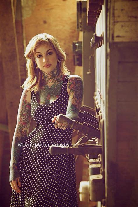 Hot Tattoos Girl Tattoos Tattoos For Women Tattooed Women Inked Girls Little Linda Ink