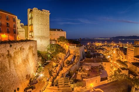 Old Town Of Cagliari Capital Of Sardinia Italy In The Sunset Avis