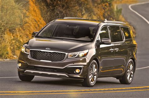 2015 Kia Sedona Review