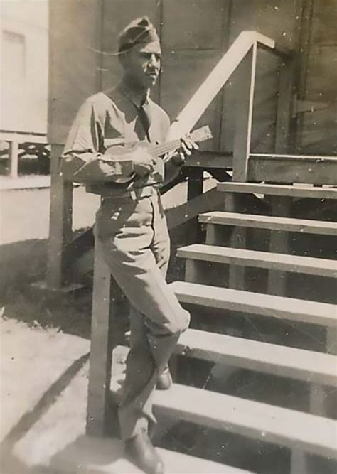 Here are eight ways you can decorate and cozy. Pin by John Donch on Ukulele Imagery | Uke, Ukulele ...