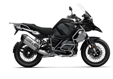 Bmw r 1250 gs adventure is powered by 1254 cc engine.this r 1250 gs adventure engine generates a power of 136 ps @ 7750 rpm and a torque of 143 nm @ 6250 the claimed mileage of r 1250 gs adventure is 14 kmpl. Il prezzo della nuova BMW R 1250 GS "40 Years" - Motociclismo