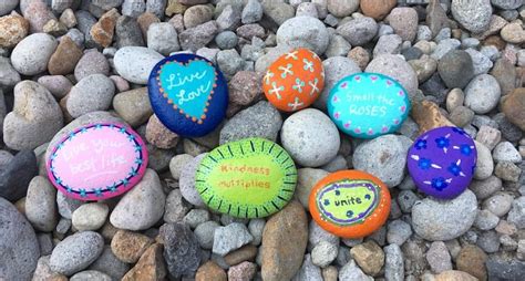 Easy Rock Painting Ideas For Kindness Rocks Project Mod Podge Rocks