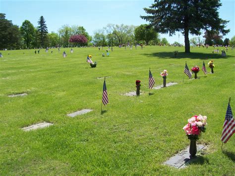 Woodland Hills Memorial Park In Mankato Minnesota Find A Grave Friedhof