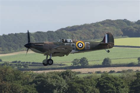 P7350 Supermarine Spitfire Mkiia Battle Of Britain Memoria Flickr