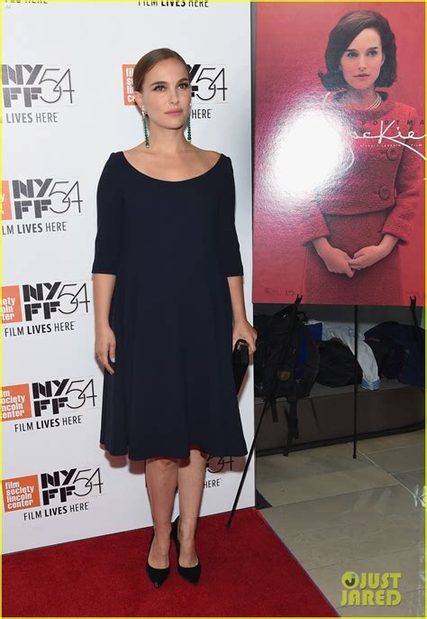 Pregnant Natalie Portman Is Simply Stunning At Jackie Nyc Premiere Photo 3785104 Darren