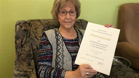 Ehrenamt Und Soziales Warum Eine Seniorin Aus Wustrau Für Ihr Engagement Ausgezeichnet Wurde Mmh