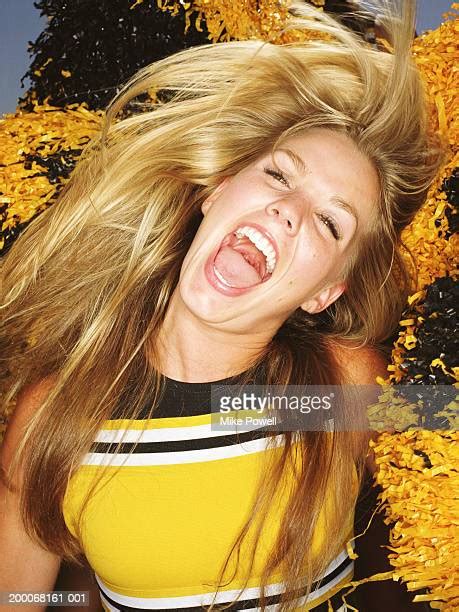 Teen Cheerleader Photos Et Images De Collection Getty Images