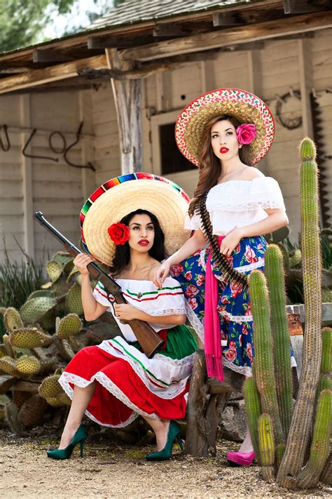 Pinup Model Tania Fonseca And Jamie Gaxiola La Revolucion Mexicana