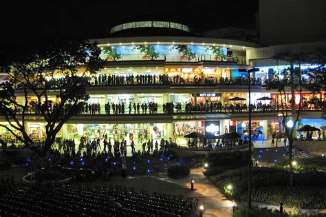 Ayala Center Cebu Shopping Mall In Cebu Business Park Go Guides