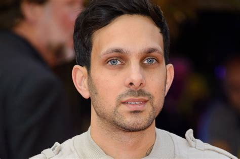 Худи dynamo shoсks britain (синяя). Illusionist Dynamo tells The Daily Star of his Hollywood ...