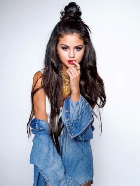 New Selena Photo Wonderland Magazine Photoshoot Ohnotheydidnt — Livejournal
