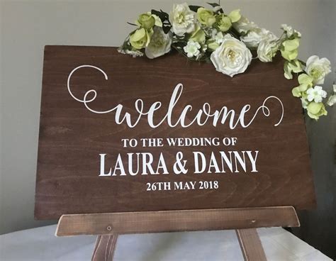 30 Wedding Welcome Signs Ideas Rustic Wedding Venue Decorations
