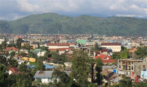 Julien paluku appelle la population à déserter les immeubles. Des tremblements de terre dans une semaine dans les provinces du Nord-Kivu et Sud-Kivu