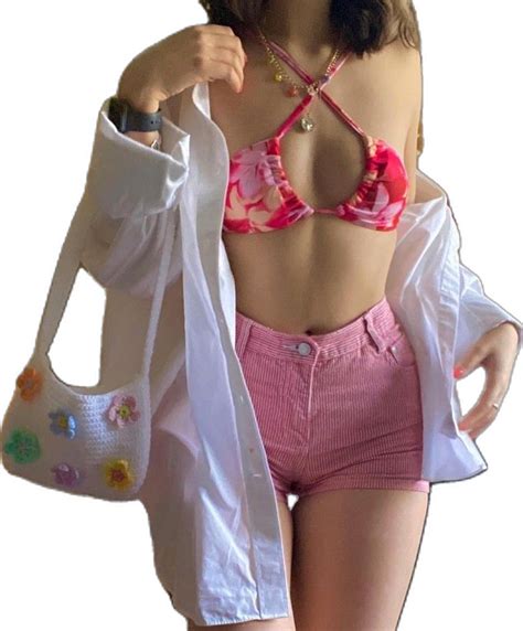 ปักพินโดย tatiana elii ใน bikinis playa sol 2020 ในปี 2024 เสื้อผ้าหน้าร้อน เสื้อผ้าแฟชั่น