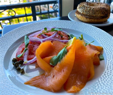 The Best Places to Eat at Disney World Without a Park Ticket NOW | the