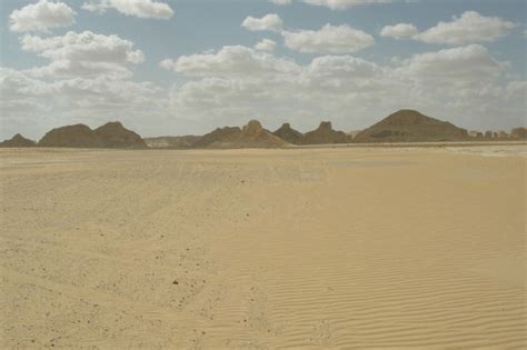 A Stroll Through Sahara El Beyda The White Desert In Egypt