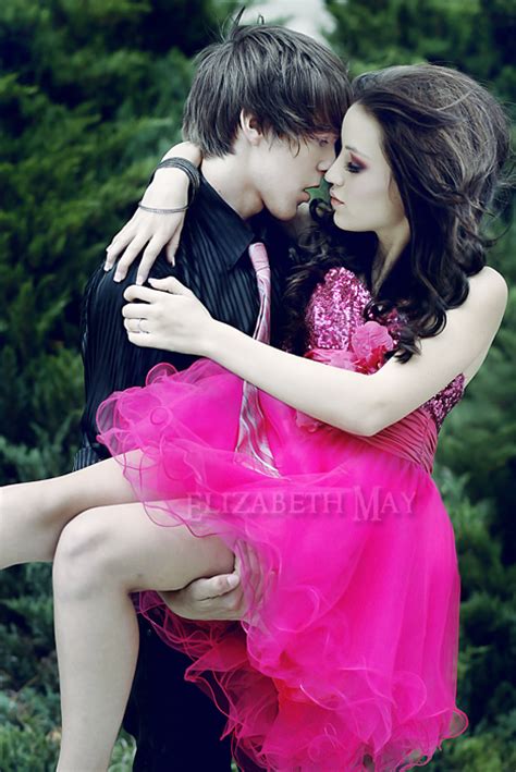 Couple Dress Kiss Pink Princess Image 60164 On