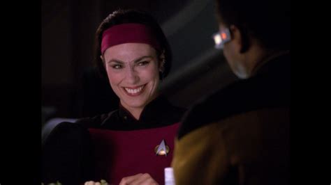 Michelle Forbes Star Trek TNG 5 24 Interphase Device Effect On Ensign