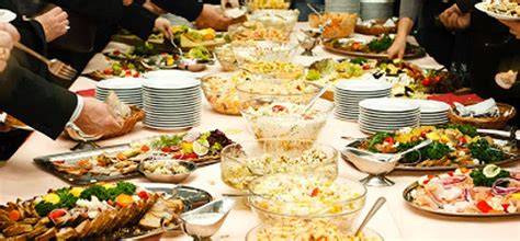 A relatively formal meal at which invited guests eat in the home of the host. Etiquipedia: Australian "Bring a Plate" Etiquette