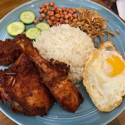19 Nasi Lemak In Singapore With Good Sambal Crispy Fried Chicken And