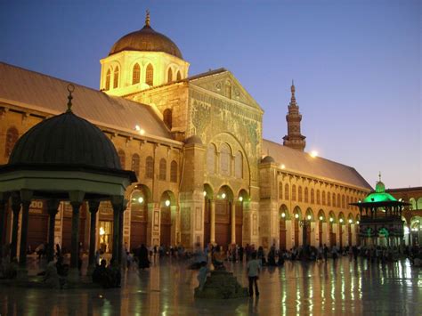 Umayyad Mosque Damascus Syria Umayyad Mosque Mosque Beautiful Mosques