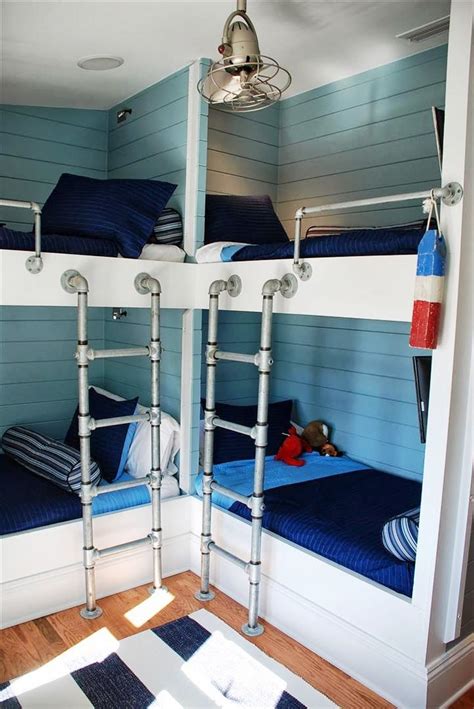 A Nautical Theme Is A Great Look For Bunk Rooms Corner Bunk Beds Cool