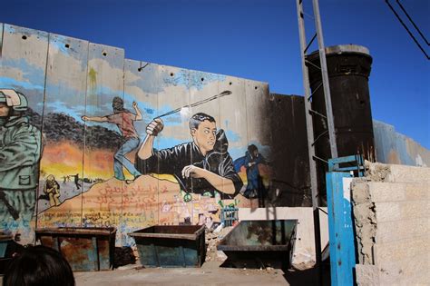 Zwischen den fronten der palästinenser und israelis. West-Bank-Barrier - The Wall / Die Mauer zwischen Israel ...