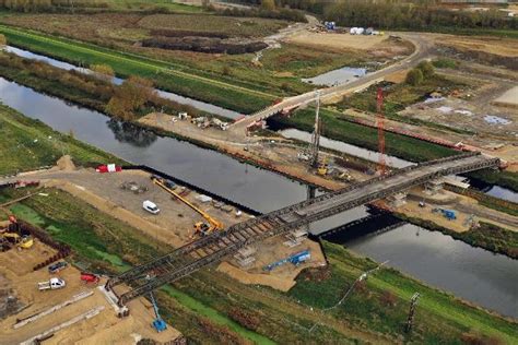 Bailey Bridge Provides Relief For Lincoln