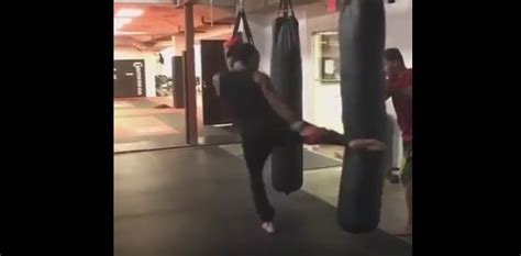 Video Jon Jones Changing His Style To Muay Thai Mmanuts