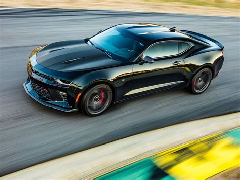 Chevrolet Camaro V8 May Get A Price Cut Because Its Too Expensive