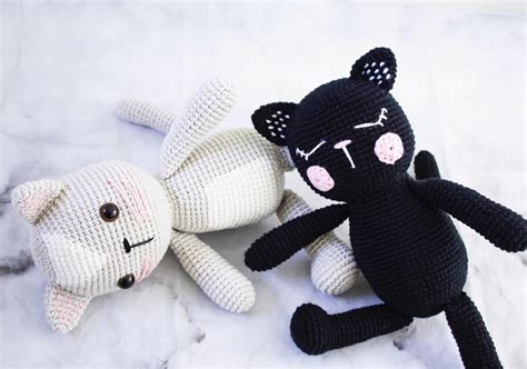 Crochet Cat Pattern Black Kitten Amigurumi Stuffed Toy