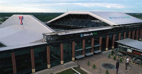 Fans Can Get First Look At Revamped Globe Life Field In June Cbs Dfw