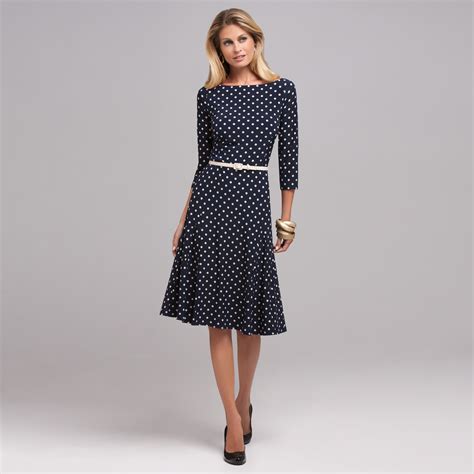 Top 10 Dress Styles For Women Over 50 1 Fuller Skirt Dresses That Are Fitted On Top And Flare