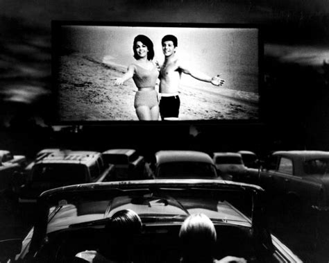The 61 drive in theatre is proud to be one of the last and longest running drive in theatre's in the. Drive-in movie theaters Jacksonville FL