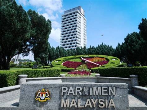 Jun 25, 2021 · ini bermakna tugas dewan rakyat tidak dihiraukan dan sekali gus bercanggah dengan sumpah jawatan. Pegawai ahli Dewan Negara disahkan positif Covid-19 ...