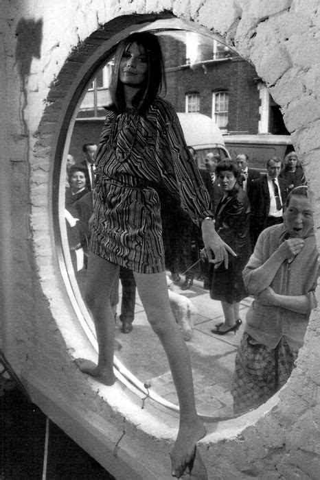 sandie shaw sixties fashion retro fashion vintage fashion swinging london swinging sixties