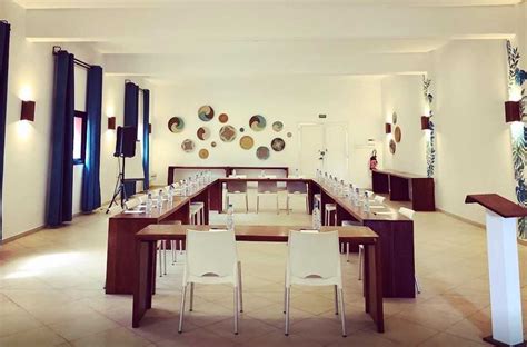 Examples of an adu could be a guest house or a detached garage with a. Formations | Développer son leadership et gérer ...