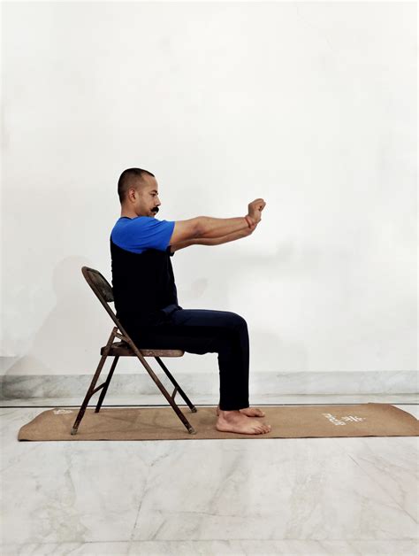 Chair Yoga Get Fit With 7 Simple Chair Yoga Exercises On Cultfit
