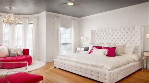 Some teen girls still like pink, but they're ready to take the color up a notch. Stylish Master Bedroom Decorating Ideas - Interior Design ...