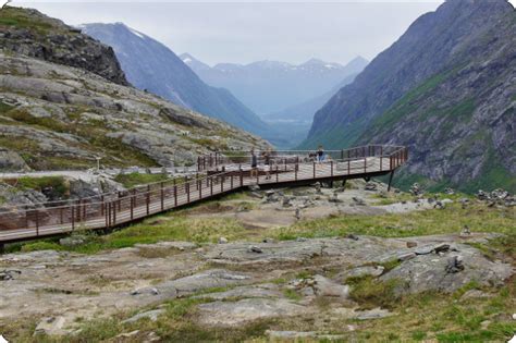 Der trollstigen ist die bekannteste und eindrucksvollste serpentinenstraße norwegens. Trollstigen