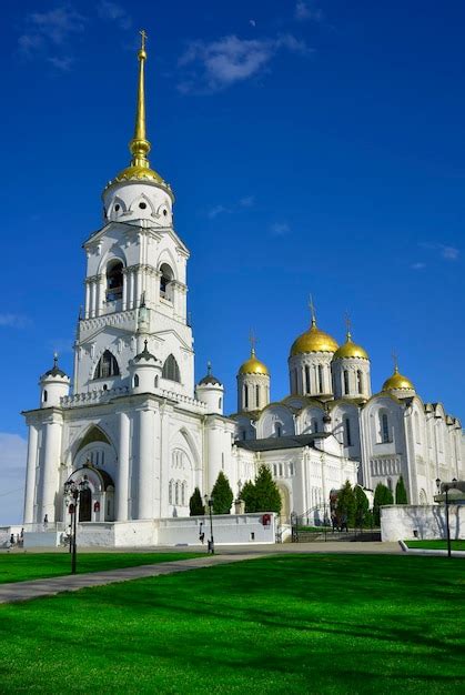 Premium Photo Old Russian Assumption Cathedral