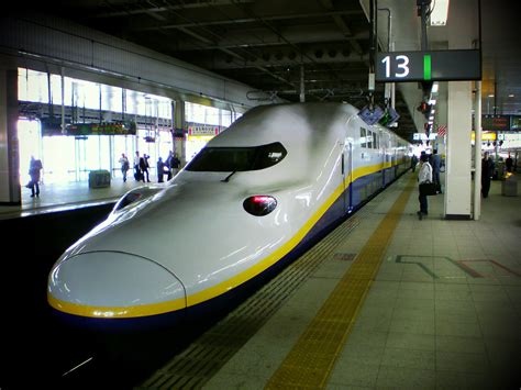 Japan's high speed trains (bullet trains) are called shinkansen (�v����) and are operated by japan railways (jr). Japanese bullet train !!!! | Shinkansen bullet train. www ...