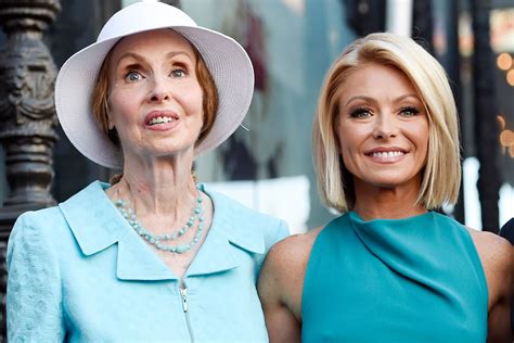 Kelly Ripa Says Mom Is Recovering After Undergoing Heart Procedure
