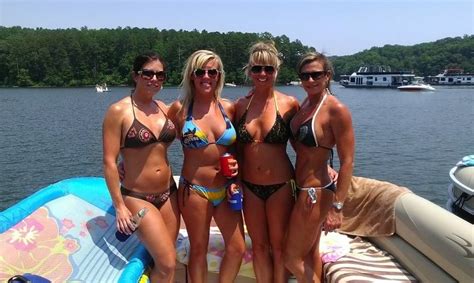 Boater Girl Of The Day Page Offshoreonly Com