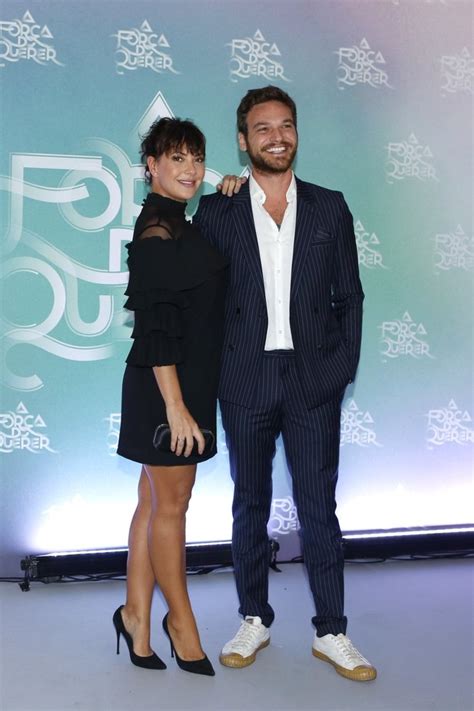 Emílio dantas e fabiula nascimento, por exemplo, fazem assim. EGO - Emilio Dantas vai com Fabíula Nascimento a festa ...
