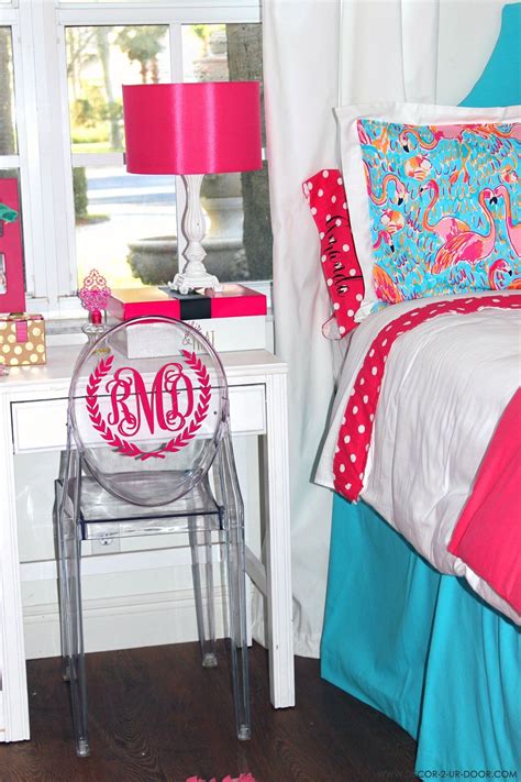 10 Lilly Pulitzer Bedroom Ideas Incredible As Well As Interesting Dorm Room Inspiration