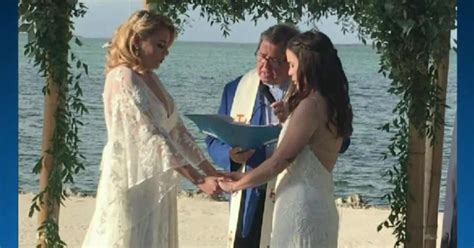 jocelyn morffi miami teacher says she was fired from catholic school for marrying woman cbs news
